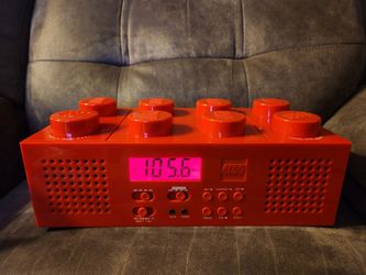 LEGO Brick Portable CD Player AM/FM Radio Model LG11002 Red 2010 WORKING