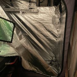 Grow Tent set up- Everything you need to grow- Open To Trades
