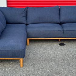 BLUE SECTIONAL COUCH - MACYS SOFA - DELIVERY AVAILABLE 🚚
