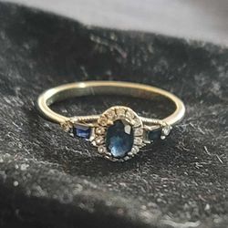 Blue Sapphire With Diamonds