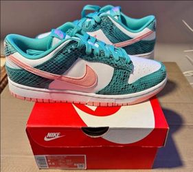 Nike Dunk Low Retro Pink and Blue Sneakers M8/W9.5
