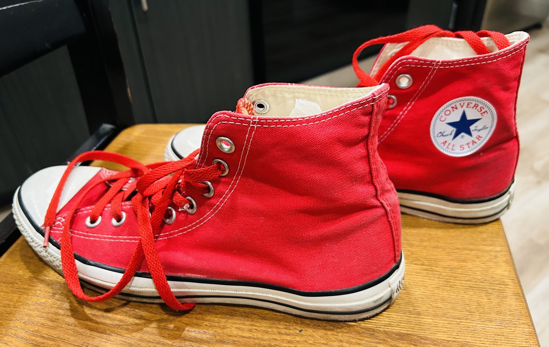 Vintage Chuck Taylor Converse All Stars Size 10 Red & White