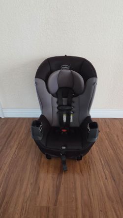 Like New Evenflo Convertible Car Seat ( Price Firm!)