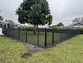 Mechanical Aluminum Fence