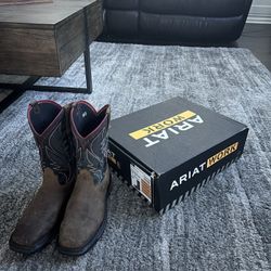 Boots Like New 