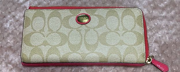 Coach /Check out my other items!!!