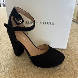 Sun and Stone Black Platform Pumps, Size 9M, MINT Condition!