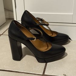 Coach Black Heels Classic Design 