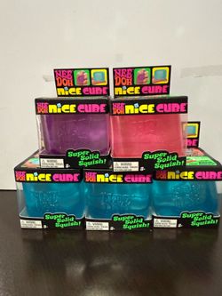 NeeDoh nice cube
