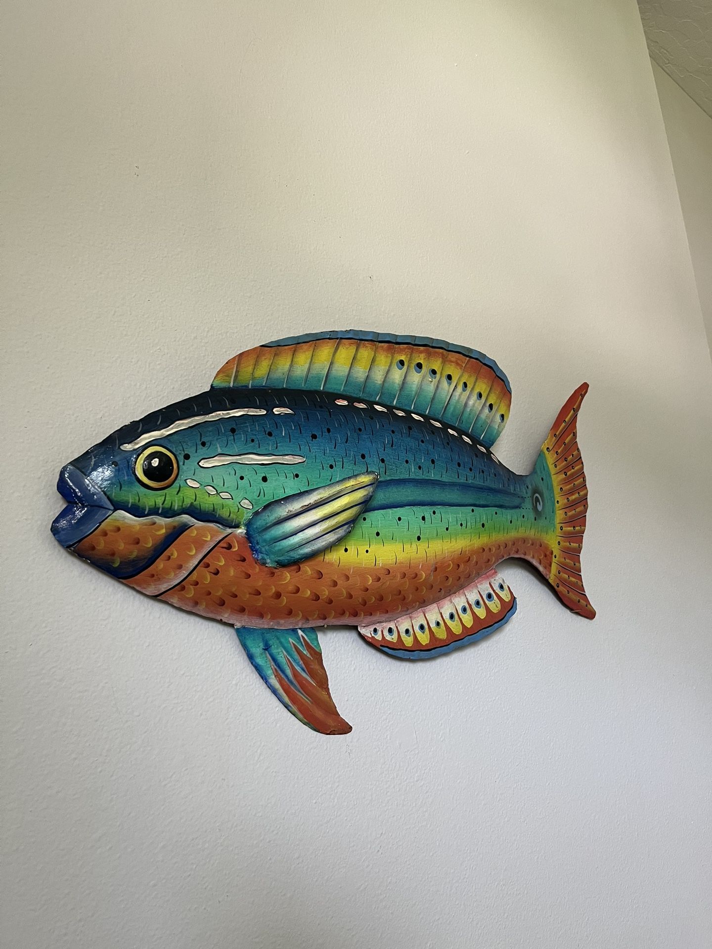 Metal Fish And Wall Decor