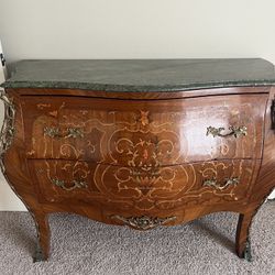 Antique French Chester Drawers/ Dresser 