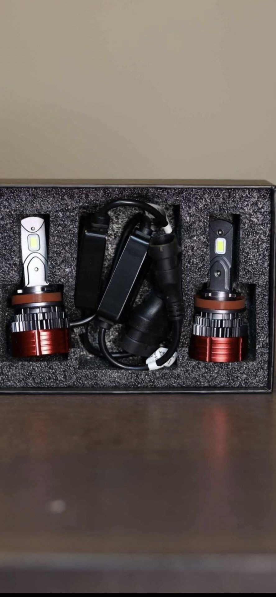 LED Headlight nuevos en sus cajas color blancos 6000k tengo de todo tipo de medidas números y letras