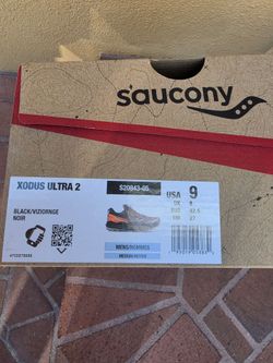 Trail running shoes