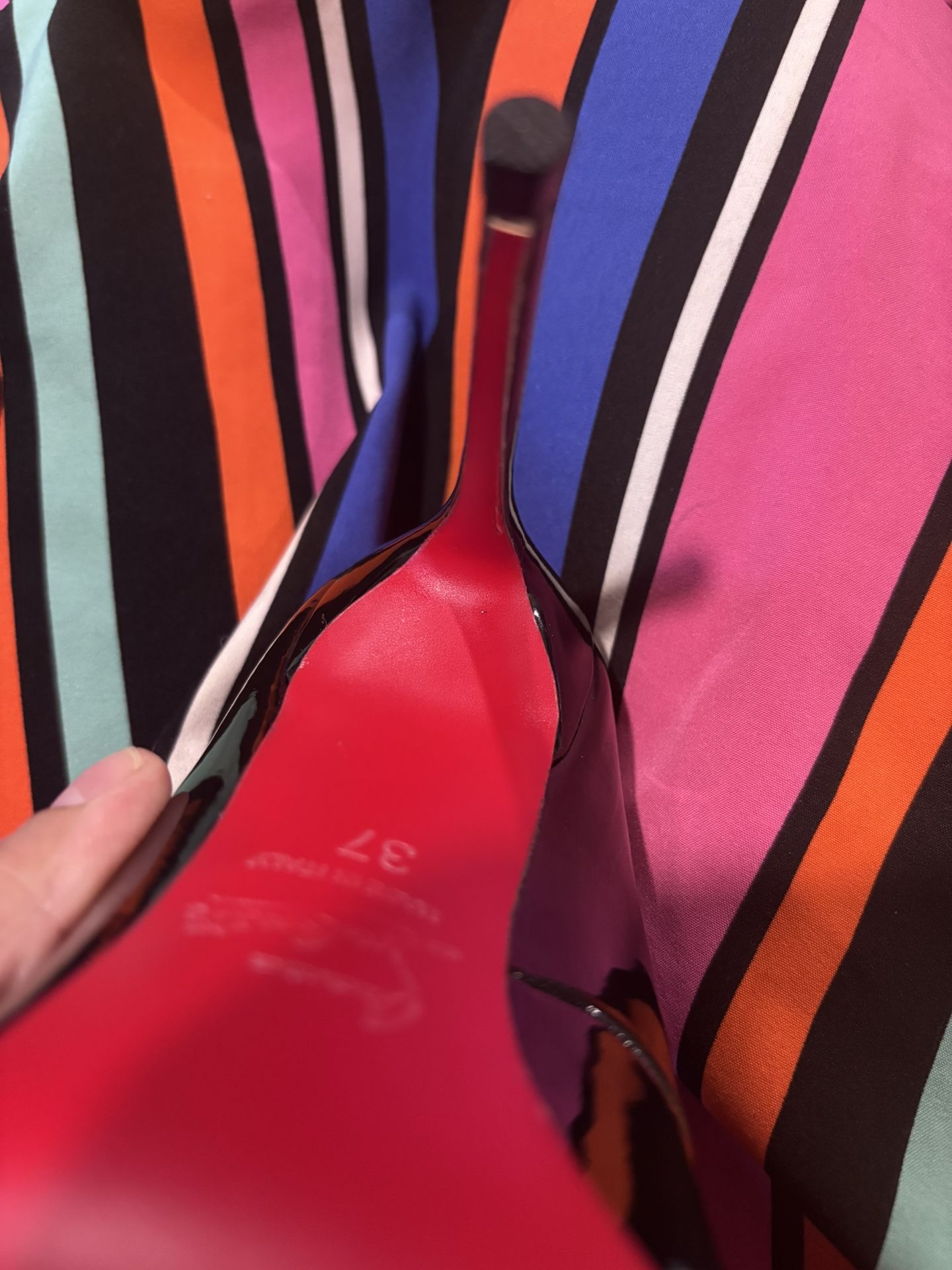 CHRISTIAN LOUBOUTIN Heels Size 6.5