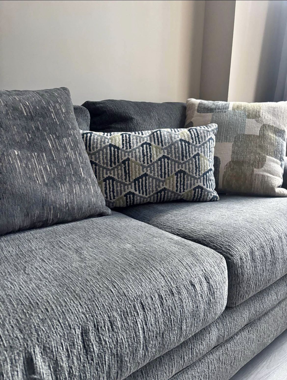 Raymour and Flanigan - Sofa (Grey, 96 Inches Long)
