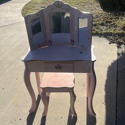 Kids Vanity Set with Mirror