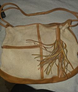 4 large shoulder purses i great condition