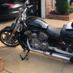 Harley Davidson- V- Rod 2012