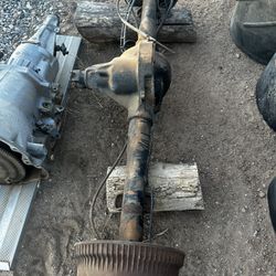 1990 Dodge D150 rear Differential 