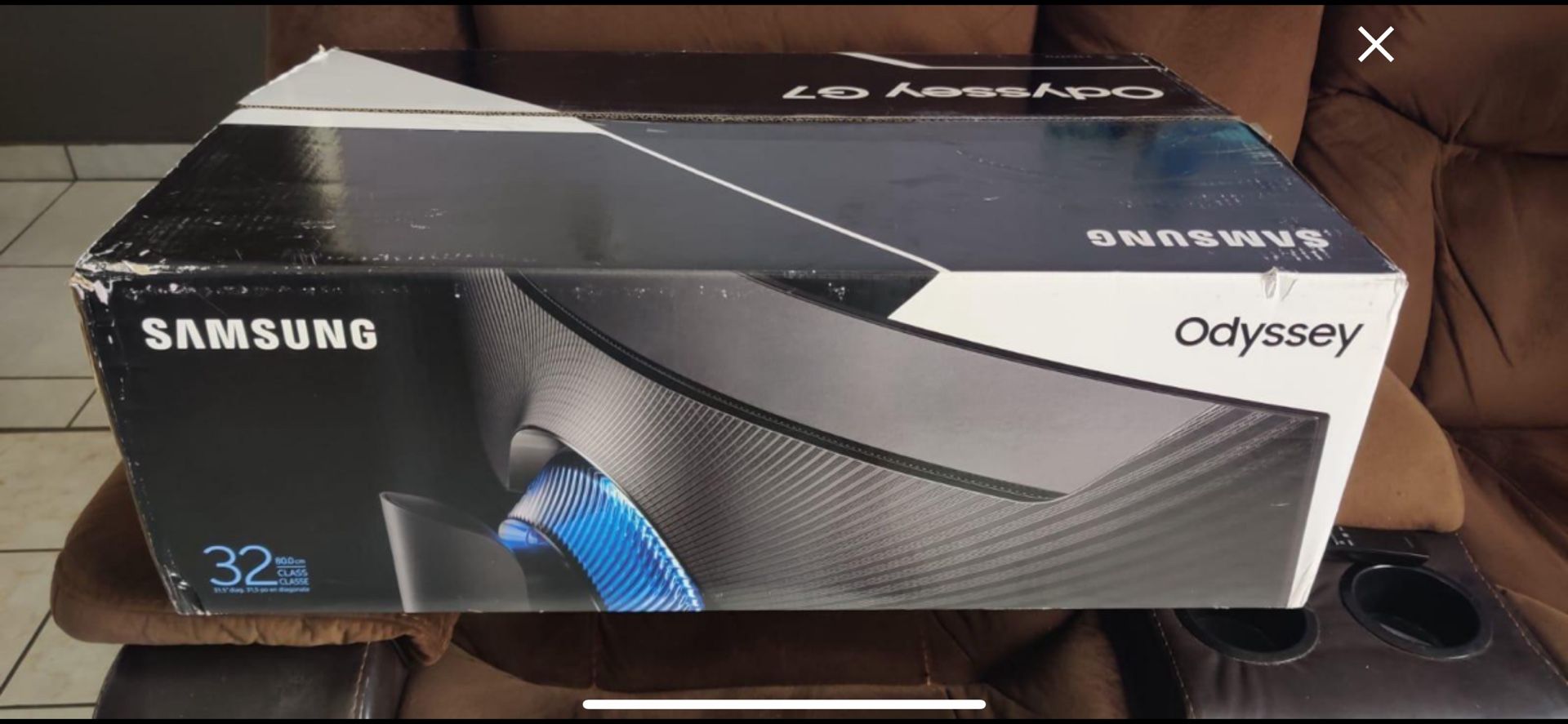 Samsung 32” Odyssey G7 Series WQHD (2560x1440) Curved Gaming Monitor 240hz