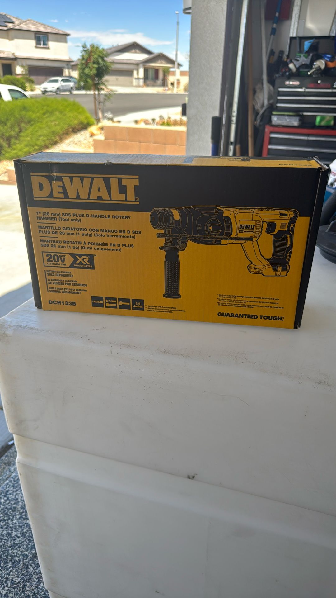 dewaltd-handle rotary hammer new never use