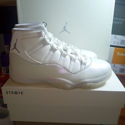 Air Jordan 11 Retro Pearl Size 10
