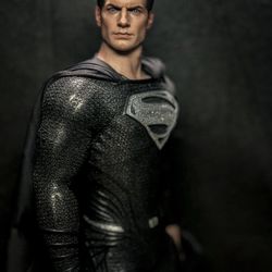 Hot Toys Superman Black Suite *LOOSE*
