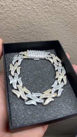 Cuban Bracelet Flame Link -Moissanite-