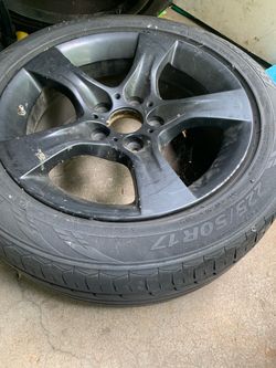17-Inch Alloy Wheel with 225/50R17 Tire