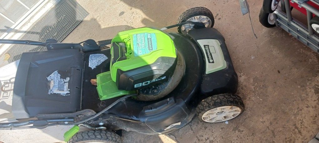Battery Lawn Mower 