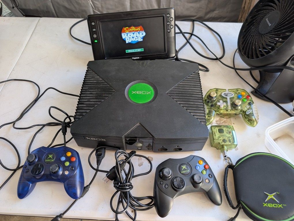 Original Xbox System + Controllers & Games 