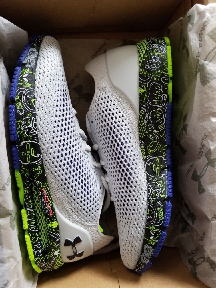 UA W HOVR Sonic 4 FnRn 7.5 Women Shoes