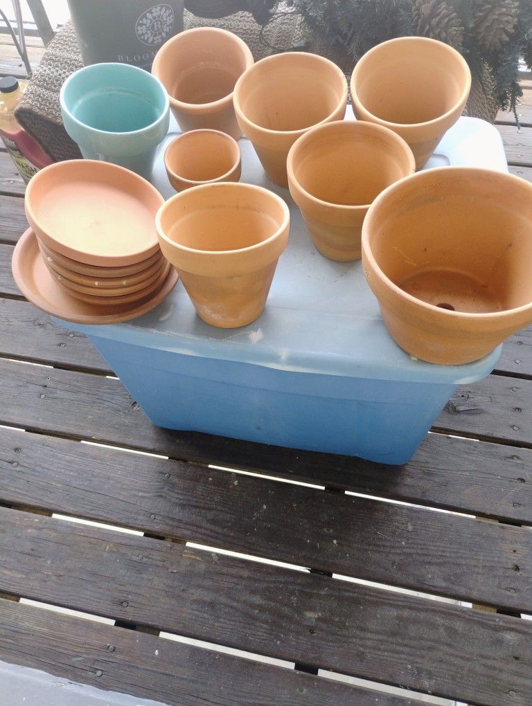 All Planters And Soucers For $15 Pickup Only Cash