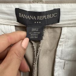 Banana Republic men’s khaki pants 34x34