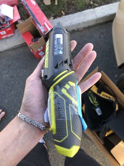 Ryobi 4 V twist screwdriver new out of box p-18