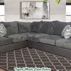 NEW $1400 W/pillows Sectional $1400