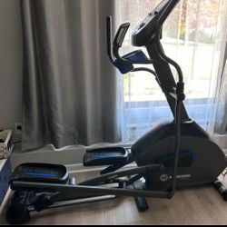 Horizon 7.0 AE ELIPTICAL