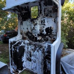 PARTS  cj yj tj ...Jeep wrangler body tub original no rust ready for paint   yj 94 fit yj 87/95 also fit title clean $ 1900 also fit cj  ,frame only $