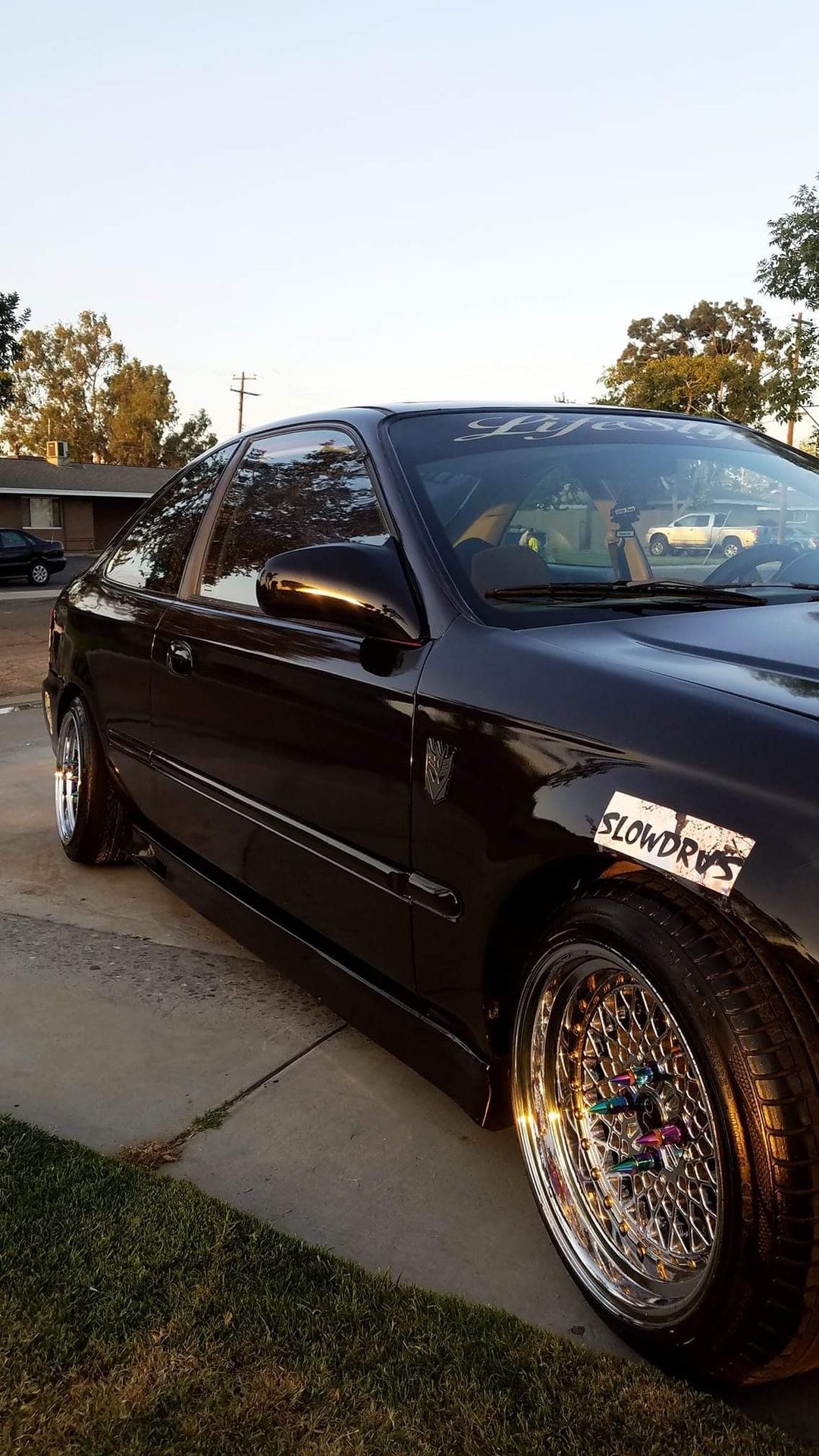 JNC wheels 15/8 two brand new toyo tires one brand new rim the chrom is chipping a lil need home ASAP