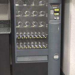 Automatic Products Vending Machine