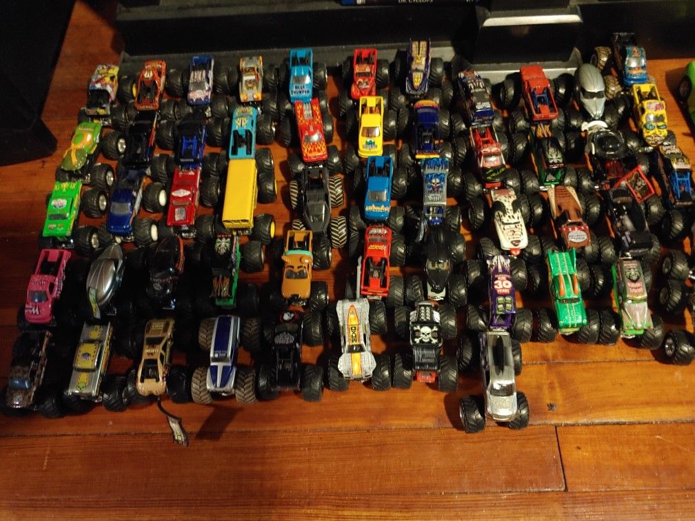 Hot Wheeles Monster Trucks 1/64 Scale