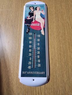 Metal wall thermometer