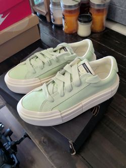 8 womens Converse Mint color
