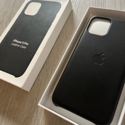 Iphone 11 pro ( black leather)