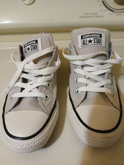 Converse All Star size 6. Like new