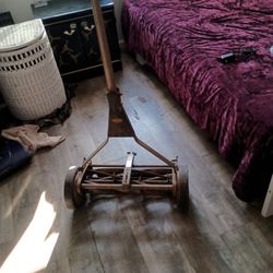 Scott's Silent Mower W Adjusting Height 1940s