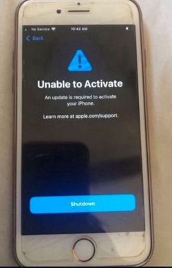   iPhone 7 128gb Rose Gold FOR PARTS