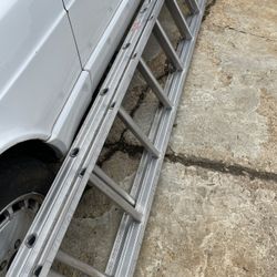 Ladder Aluminum Excellent Condition $85 Pick Up In Glendale Hts
