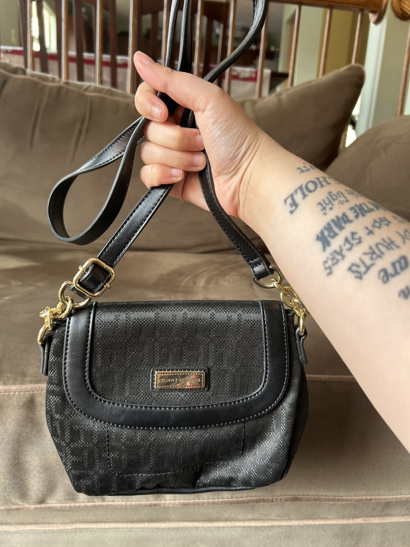 Tommy Hilfiger Crossbody Bag