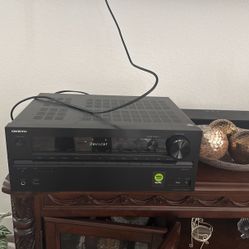 Onkyo Receiver TX-NR737